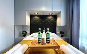 Miodowy Apartament na Kopisto 8a, Nowe Miasto w Centrum Rzeszowa